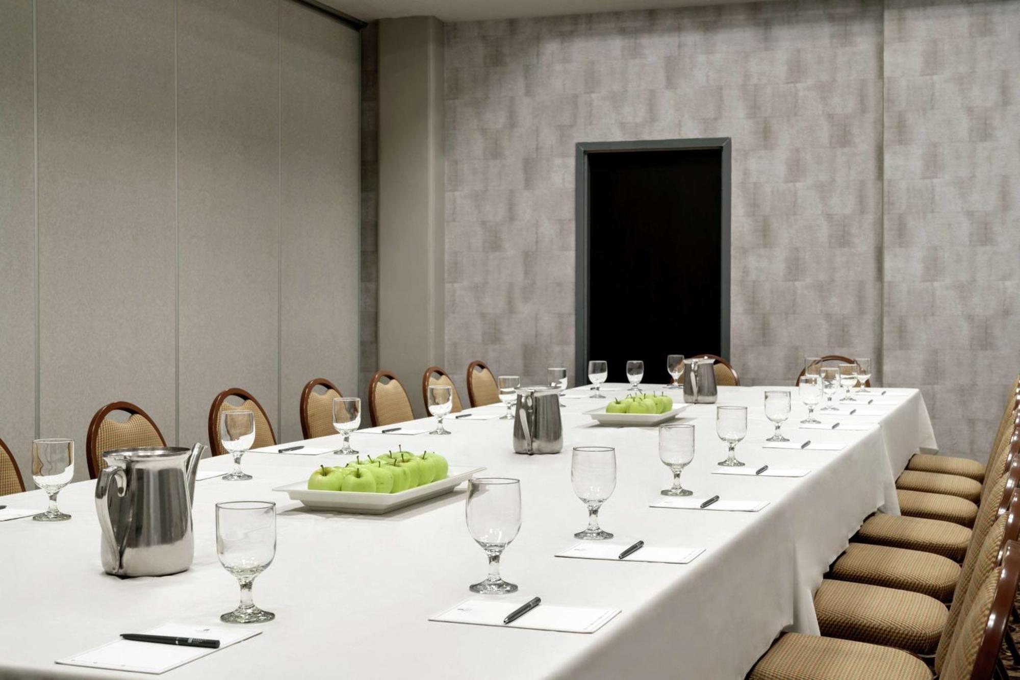 Embassy Suites Brunswick Dış mekan fotoğraf